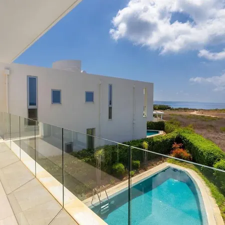 Coral Bay Villa Peyia