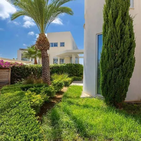 Coral Bay Villa Peyia